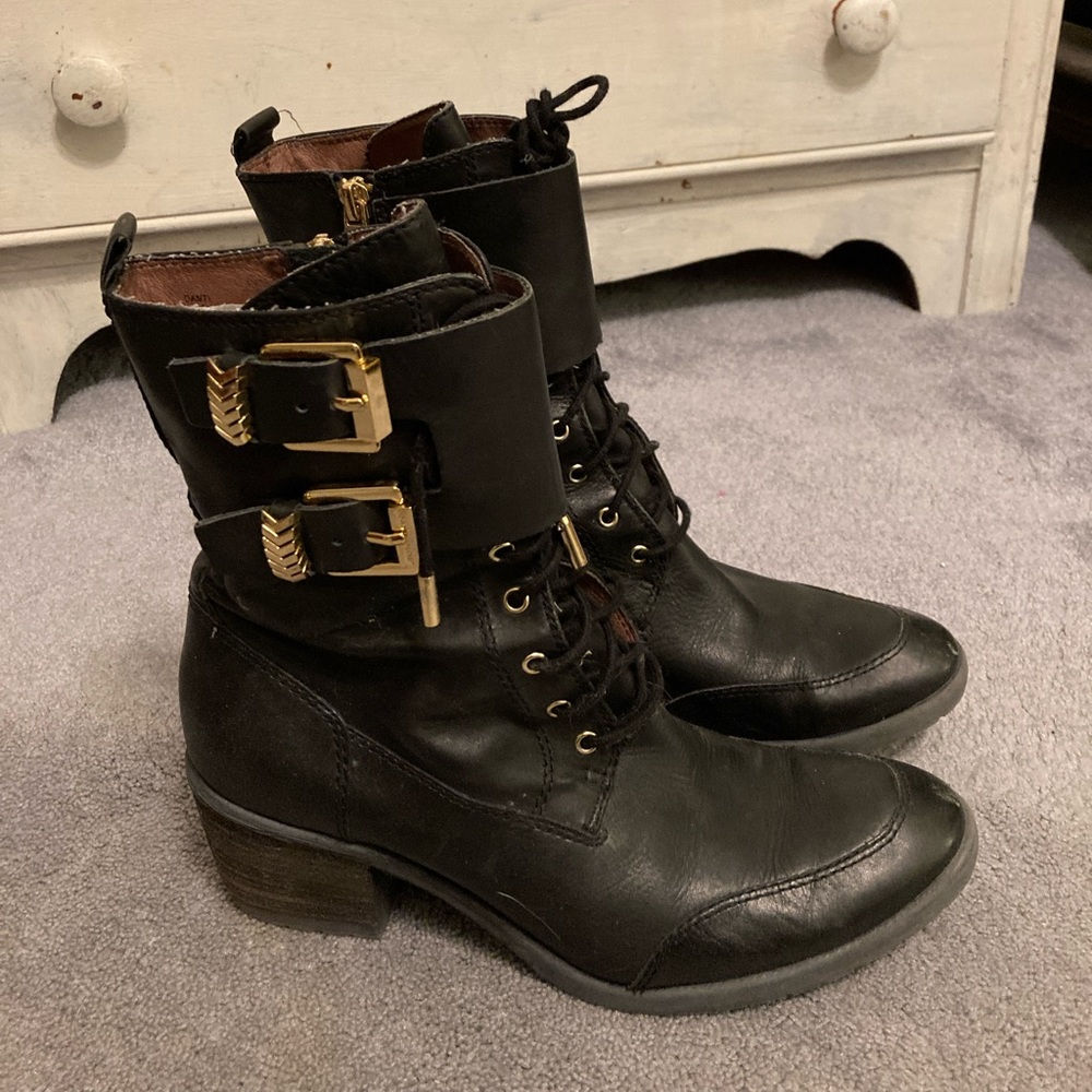 Short Boots